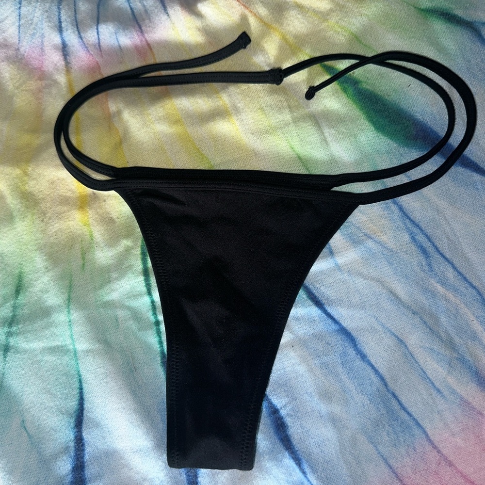 Prozis Rio Bikini Thong Bottom Size Medium Black NWT